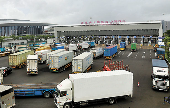 中港跨境物流：港珠澳大橋口岸出入境貨車同期新增四成